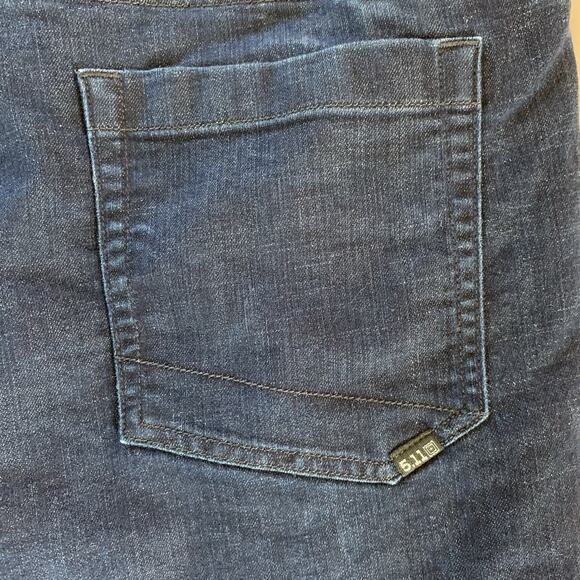 5.11 Tactical Defender Flex Regular Jeans Men’s 42x27 Dark Blue Stretch 74477 - Picture 11 of 15